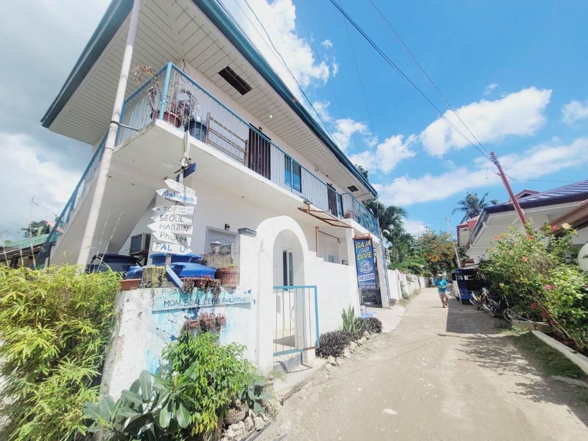 Gaja Go Dive & Inn モアルボアル エクステリア 写真